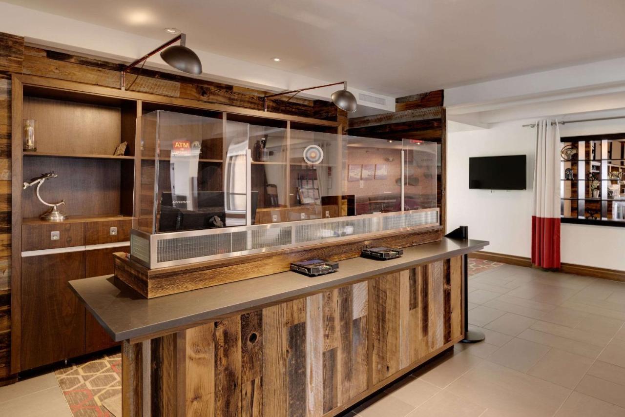 The Crossroads Hotel - Newburgh Buitenkant foto
