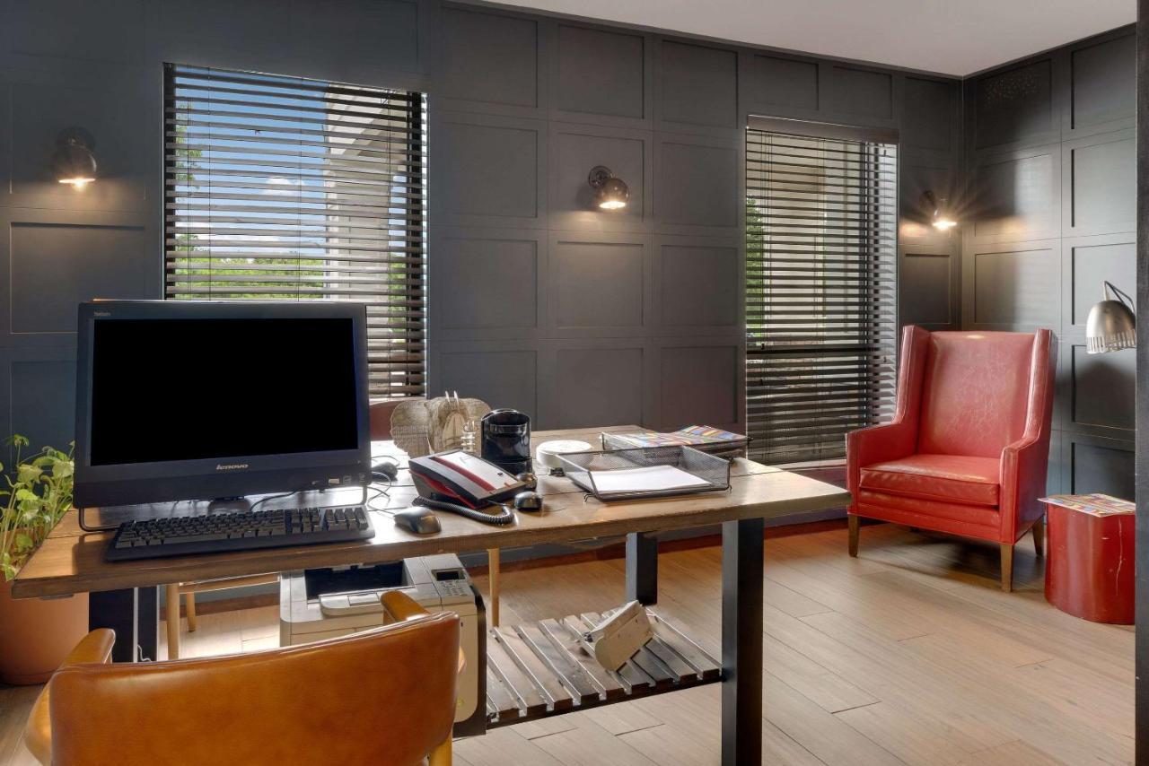 The Crossroads Hotel - Newburgh Buitenkant foto