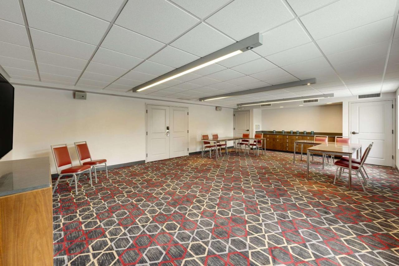 The Crossroads Hotel - Newburgh Buitenkant foto