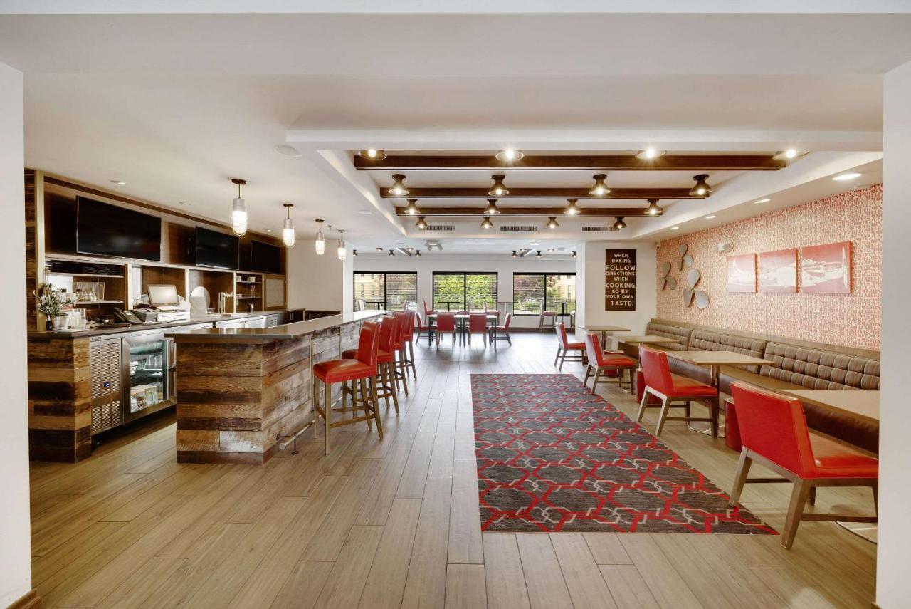 The Crossroads Hotel - Newburgh Buitenkant foto